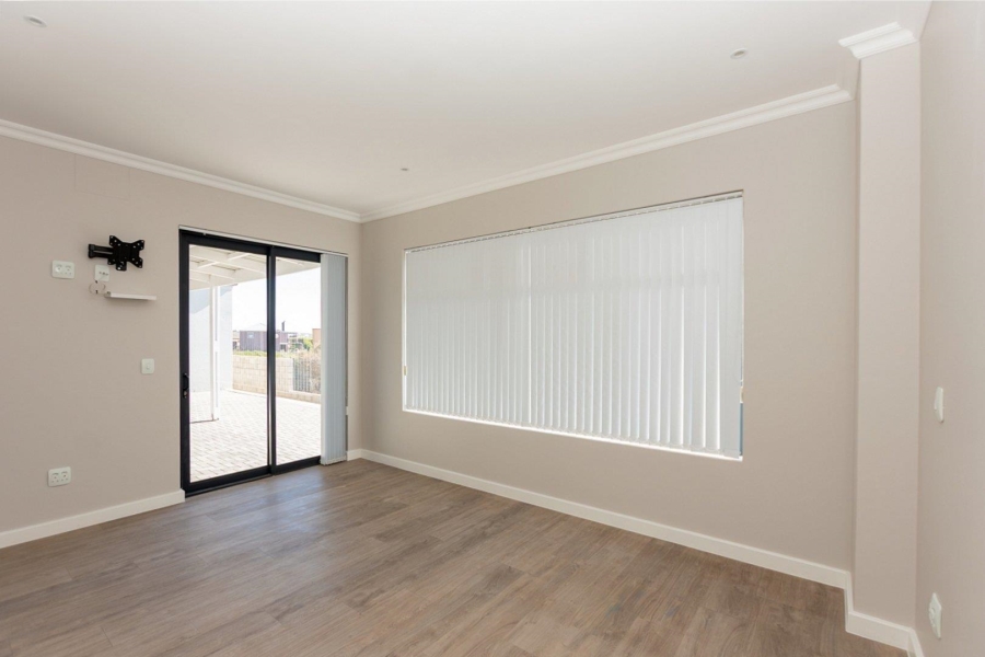 4 Bedroom Property for Sale in Myburgh Park Western Cape